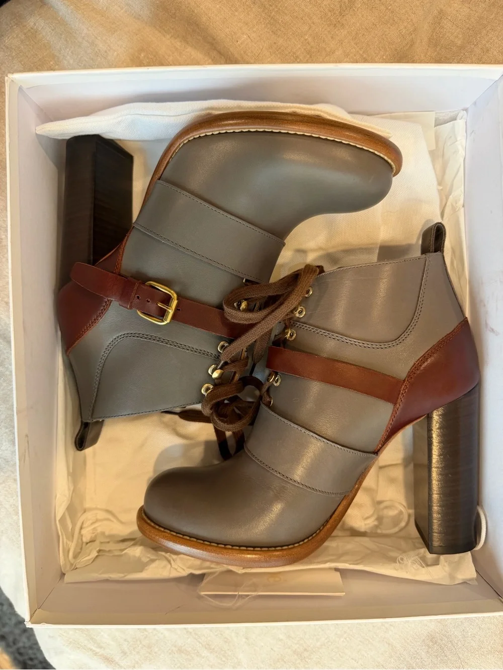Chloe worn once